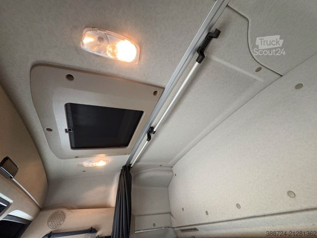 Camion de boissons MERCEDES-BENZ Actros2543*Lenk+Lift*Getränke Zertifikat*TÜV*LBW