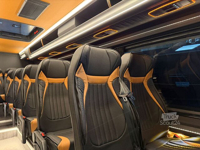 Ploščati dostavnik Mercedes Sprinter 519 CDI LuxuryLine Minibus