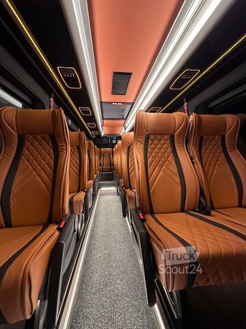 Ploščati dostavnik Mercedes Sprinter 519 CDI LuxuryLine Minibus