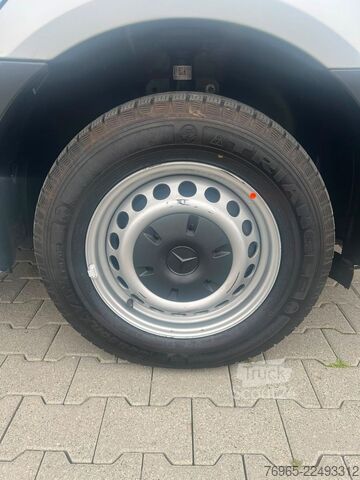 Фургон с высокой крышей MERCEDES-BENZ Sprinter 215 9G-TR HOCH+LANG KLIMA 3-SITZ KAMERA