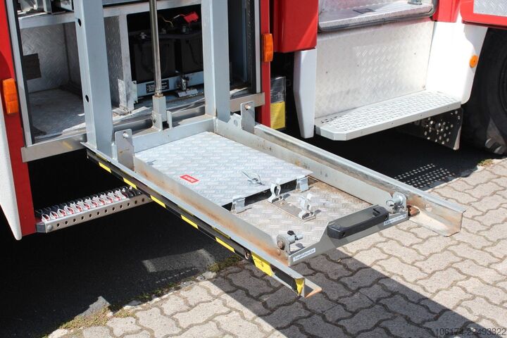 Spezial-LKW IVECO 95 E 18 4x4 Single Bereift  Feuerwehr LF 8/6