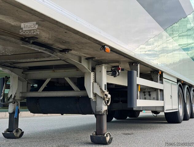 Hűtő félpótkocsi Burg O-3-42 VAN BEURDEN AIR CARGO ROLLERBEDS TAI