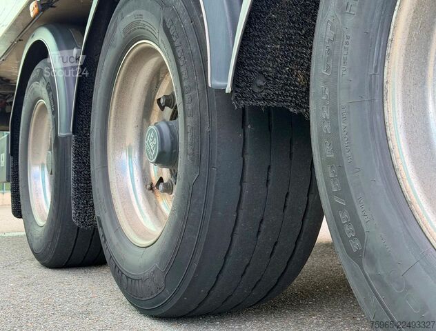 Hűtő félpótkocsi Burg O-3-42 VAN BEURDEN AIR CARGO ROLLERBEDS TAI