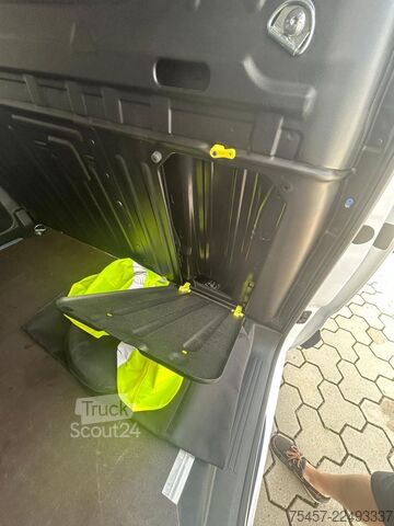Dobozos furgon FIAT E-Doblo Kasten L1H1