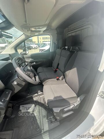 Dobozos furgon FIAT E-Doblo Kasten L1H1