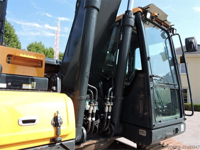 Pásové rýpadlo HYUNDAI HX220 LC Longreach CE
