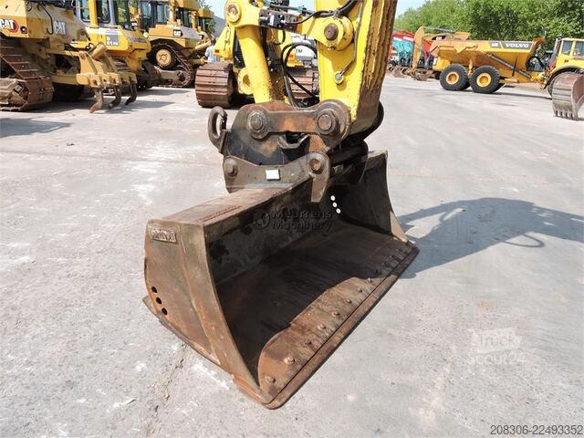 Pásové rýpadlo KOMATSU HB215 + GPS