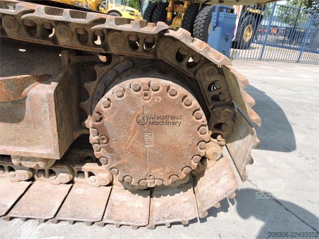 Pásové rýpadlo KOMATSU HB215 + GPS