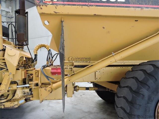  CATERPILLAR D250E