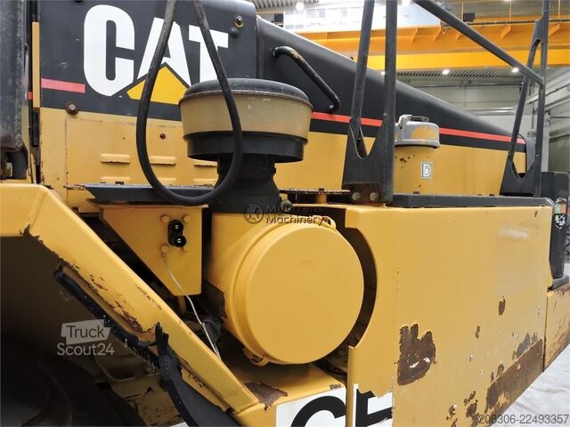  CATERPILLAR D250E