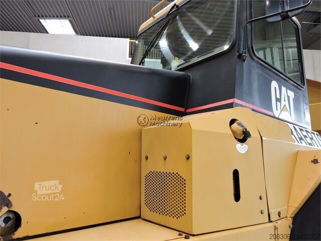  CATERPILLAR D250E