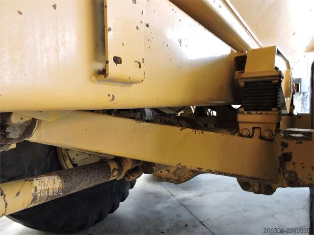  CATERPILLAR D250E