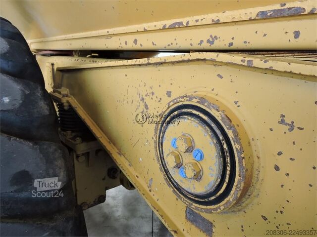  CATERPILLAR D250E