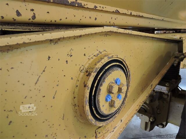  CATERPILLAR D250E