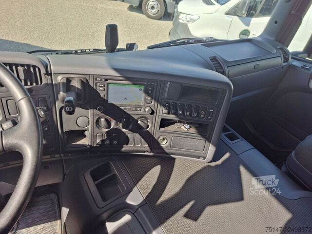 Φορτηγό πλατφόρμα με μουσαμά SCANIA P 250 DB4x2MNB L-Haus 1 Liege Navi Ladebordwand
