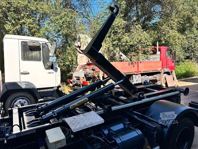 Autoutilitară basculantă RENAULT Pallift Abrollkipp