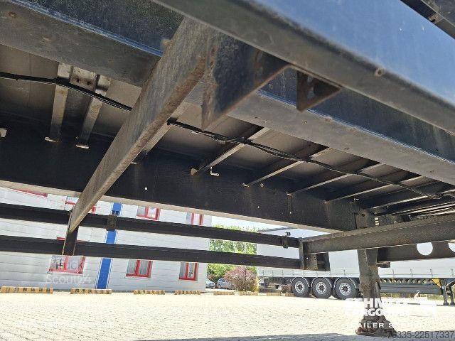 Semiremorcă deschisă cu prelată Kögel Curtainsider Mega