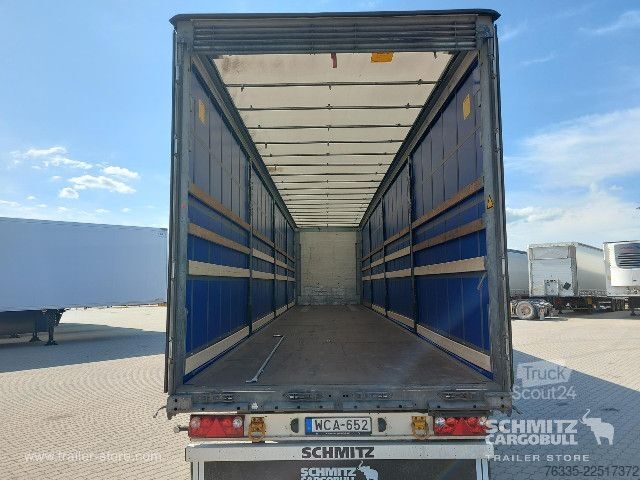 Open oplegger met zeil Schmitz Cargobull Curtainsider Mega