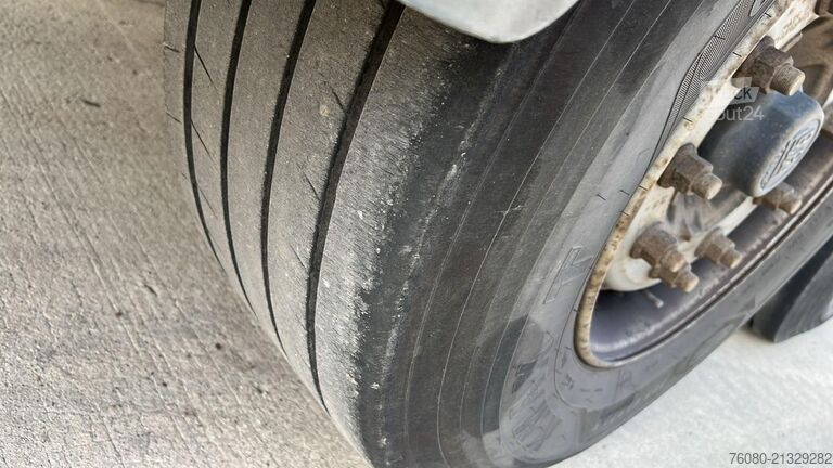 Przesuwne plandeki Kögel SN 24P (BELGIAN TRAILER / BPW AXLES / DISC BRAKES)