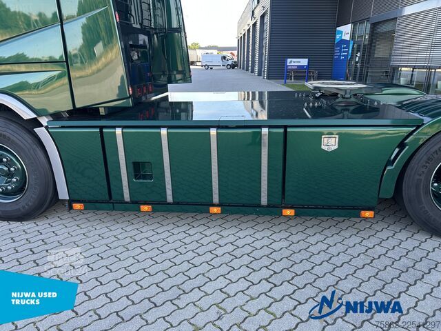 Standartinis-SZM Volvo FH 500 TC 4x2 Showtruck + I-Park
