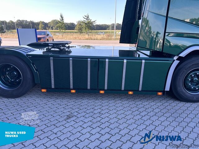 Standartinis-SZM Volvo FH 500 TC 4x2 Showtruck + I-Park