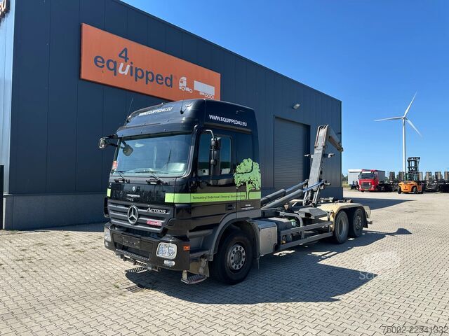 Koukkuvarsijärjestelmä Mercedes-Benz Actros 2544 6x2 / 3 PEDALS / RETARDER / MEILLER...