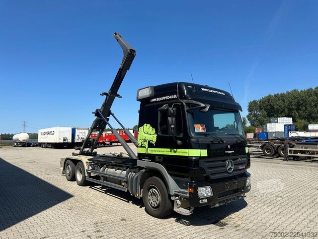 Koukkuvarsijärjestelmä Mercedes-Benz Actros 2544 6x2 / 3 PEDALS / RETARDER / MEILLER...