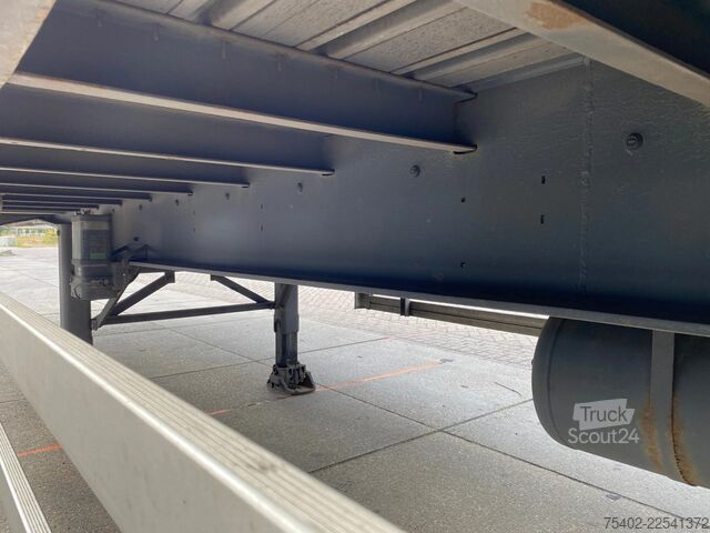 Bīdāmie tentiņi Pacton /Hard-Wood Floor / Steering Axle / 1x Lift Axle...
