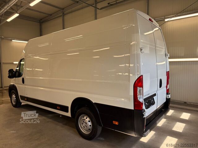 Фургон з високим дахом PEUGEOT Boxer Kasten Grossraum 435 L4H3 Pro BlueHDi 140