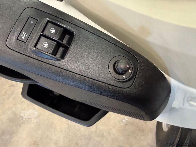 Фургон з високим дахом PEUGEOT Boxer Kasten Grossraum 435 L4H3 Pro BlueHDi 140