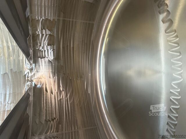 Cisternový kontajner SINGAMAS 34.980L / 1-comp. / 4 BAFFLES / 20FT swapbody /...