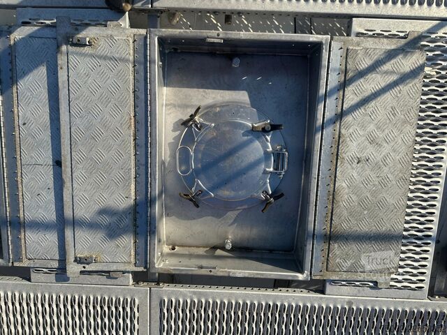 Cisternový kontajner SINGAMAS 34.980L / 1-comp. / 4 BAFFLES / 20FT swapbody /...