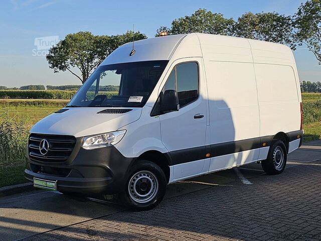 Korkeakattoinen farmari MERCEDES-BENZ SPRINTER 311 L2H2 MBUX10  RWD