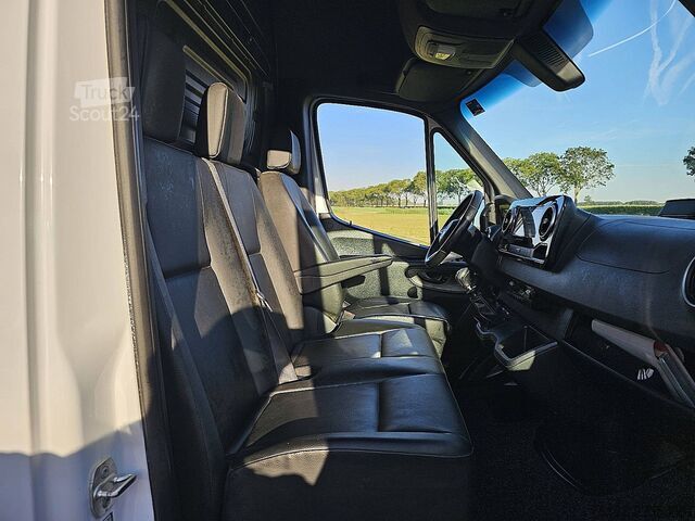 Korkeakattoinen farmari MERCEDES-BENZ SPRINTER 311 L2H2 MBUX10  RWD
