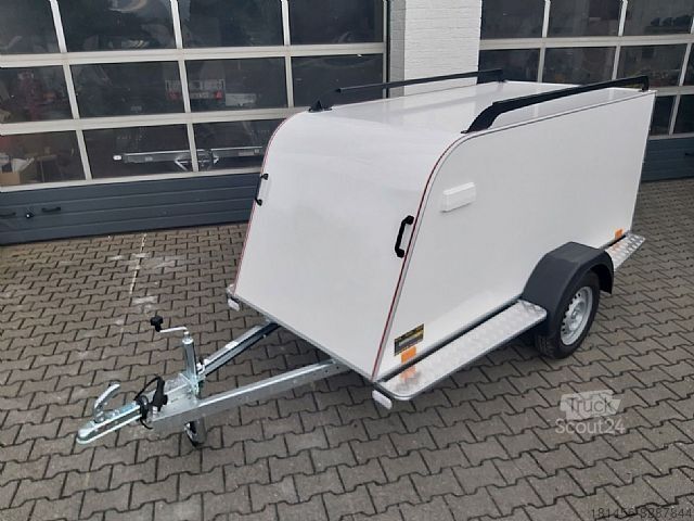 trailershop aerodynamischer isolierter Koffer Reling 750kg
