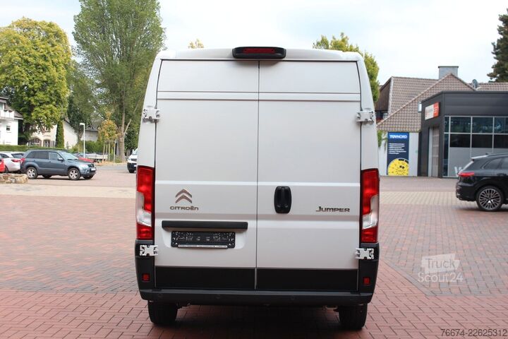 Panelová dodávka Citroën Jumper 35 L2H2 BlueHDi 140 Holz Klima Kamera