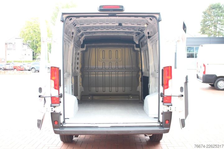 Panelová dodávka Citroën Jumper Kasten 35 L2H2 BlueHDi 140 Standhzg Kamer