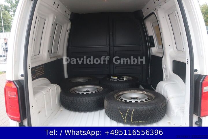 Furgone VW Nr.B59 Caddy 1.Hand / Klima / AHK / Scheckheft
