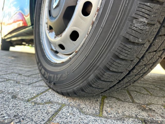 Fourgon tôlé RENAULT Trafic 1,6 / Einspritzung defekt / Klima