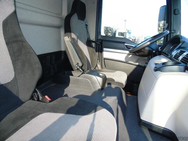 Valiză MAN TGM 18.250 + euro 6 + lift + iso box