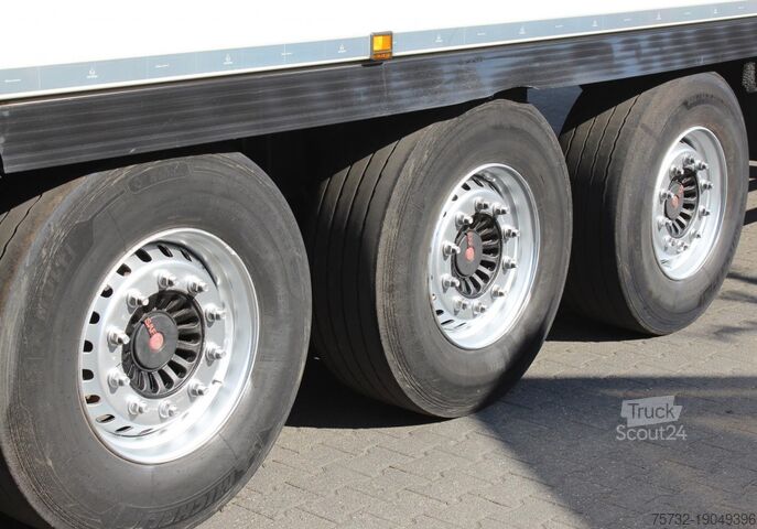 Reefer semitrailer Chereau CV1950Mt 2,65h Strom Bi-Multi-Temp. LBW FRC SAF