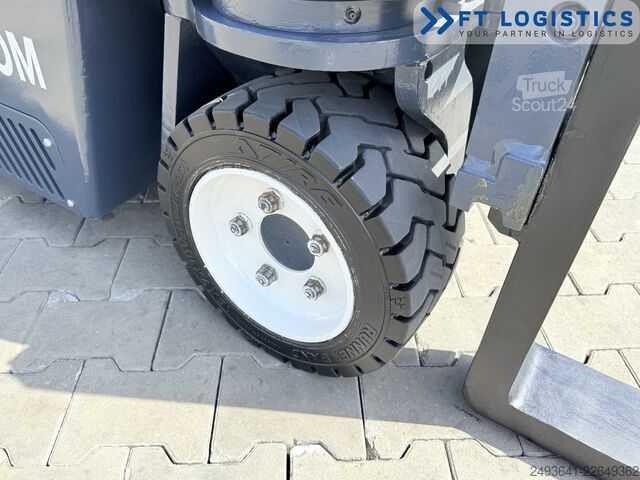 Chariot élévateur multidirectionnel Combilift CB3000 GAS DUPLEX 4000MM POSITIONER
