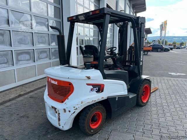 Frontlastare truck BOBCAT D30NXS / nur 482h! / 12.2023 / SS