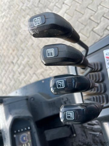 Frontlastare truck BOBCAT D30NXS / nur 482h! / 12.2023 / SS
