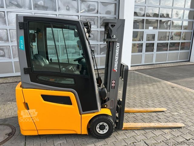 Frontstapler JUNGHEINRICH EFG 215 / Triplex: 4.25m! / SS /  4.029h