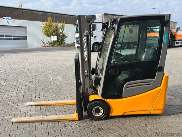 Frontstapler JUNGHEINRICH EFG 215 / Triplex: 4.25m! / SS /  4.029h