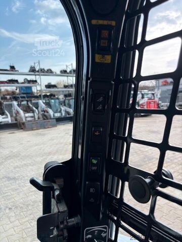 Дорожній каток BOBCAT T 590 Raupe  Full Option !!!