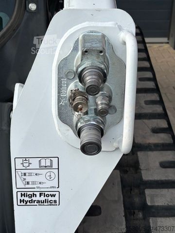 Дорожній каток BOBCAT T 590 Raupe  Full Option !!!