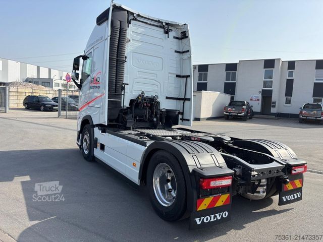 Standaard trekker VOLVO FH500 Aero Globetrotter XL Miete / Mietkauf