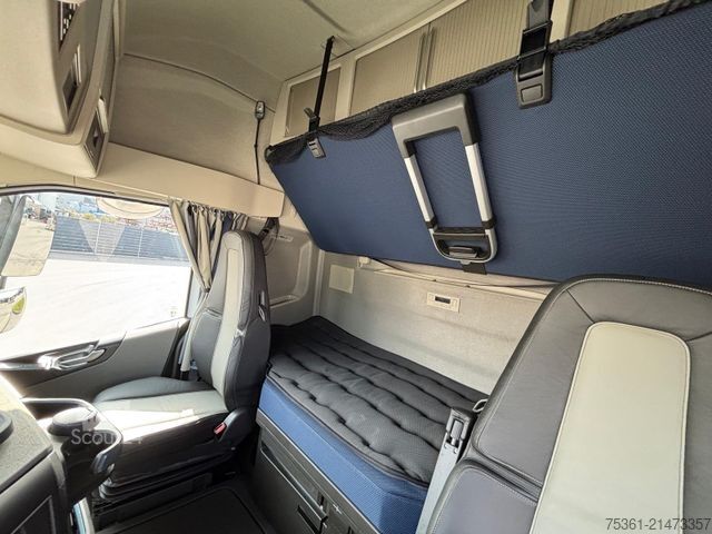 Standaard trekker VOLVO FH500 Aero Globetrotter XL Miete / Mietkauf